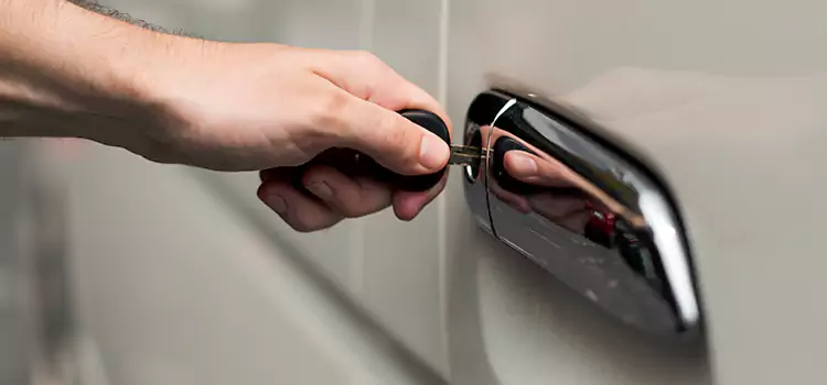 Why Choose Our Auto Locksmith Team in Whitehall, OH?